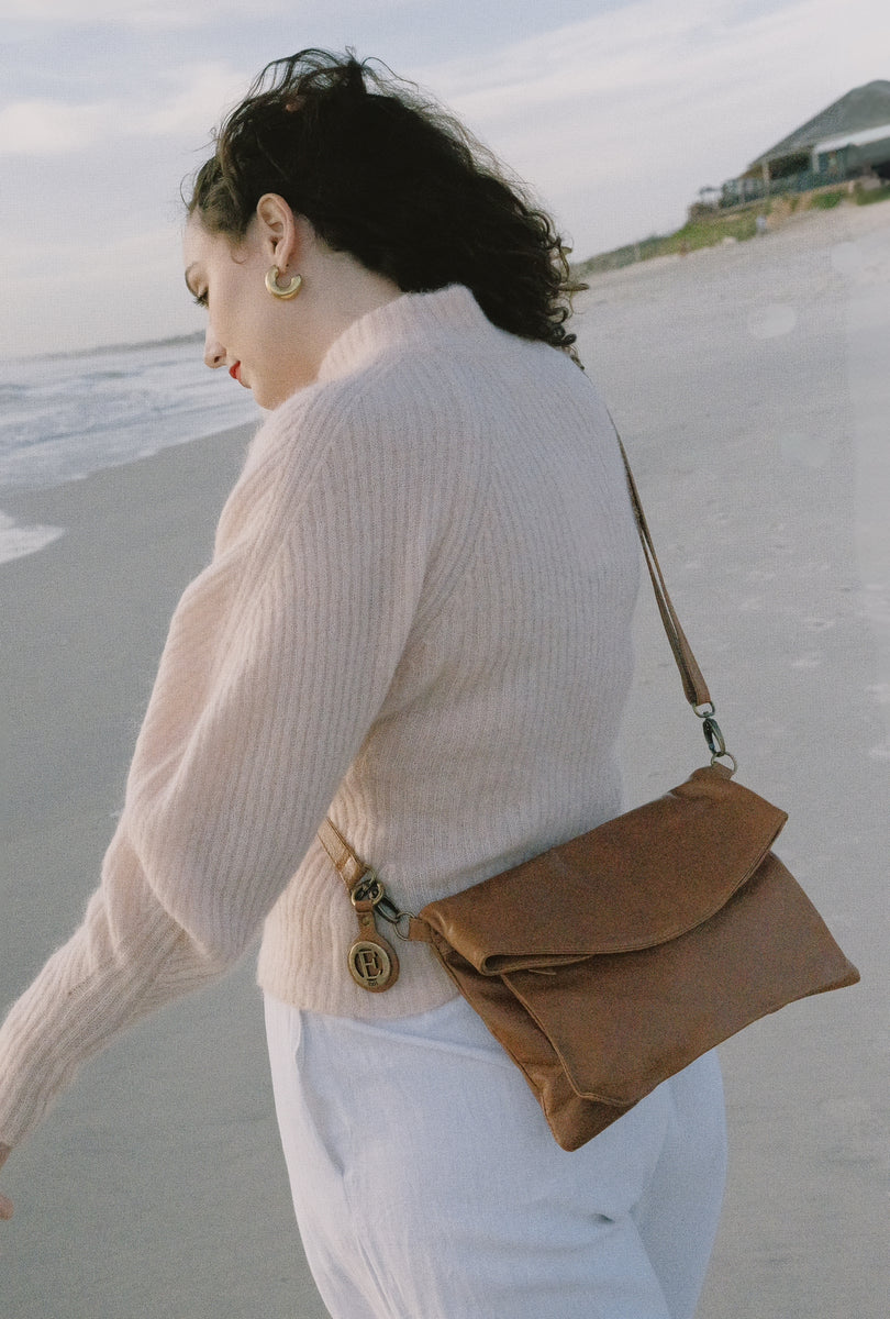 Linki fold over bag in brown – Ezli